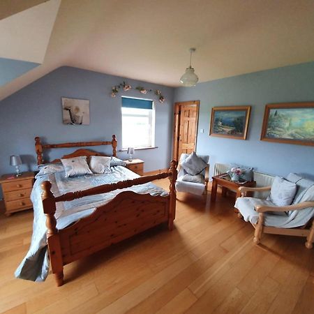 Wild Atlantic Stays Каслмейн Экстерьер фото
